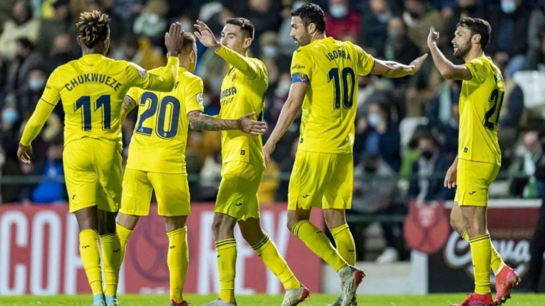 爱游戏体育app-转折点！广州队更衣室发声；国王杯清晨攻防权衡；媒体盛赞；控场能力受关注-爱游戏体育app